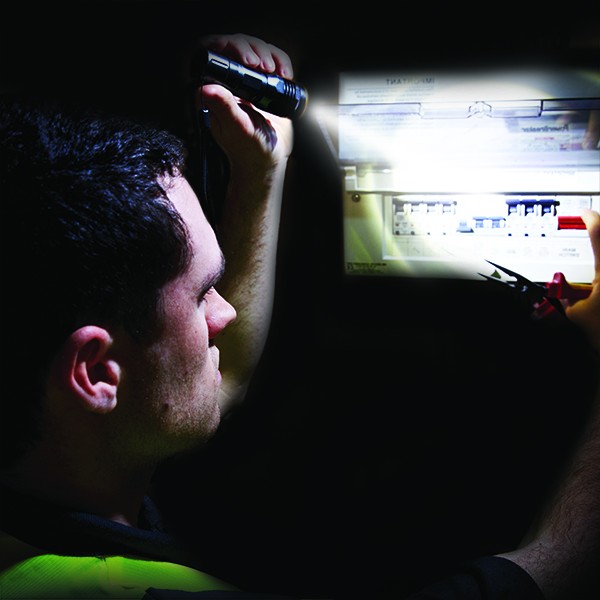 CK LED HAND TORCH 120Lm?Â??T9510
